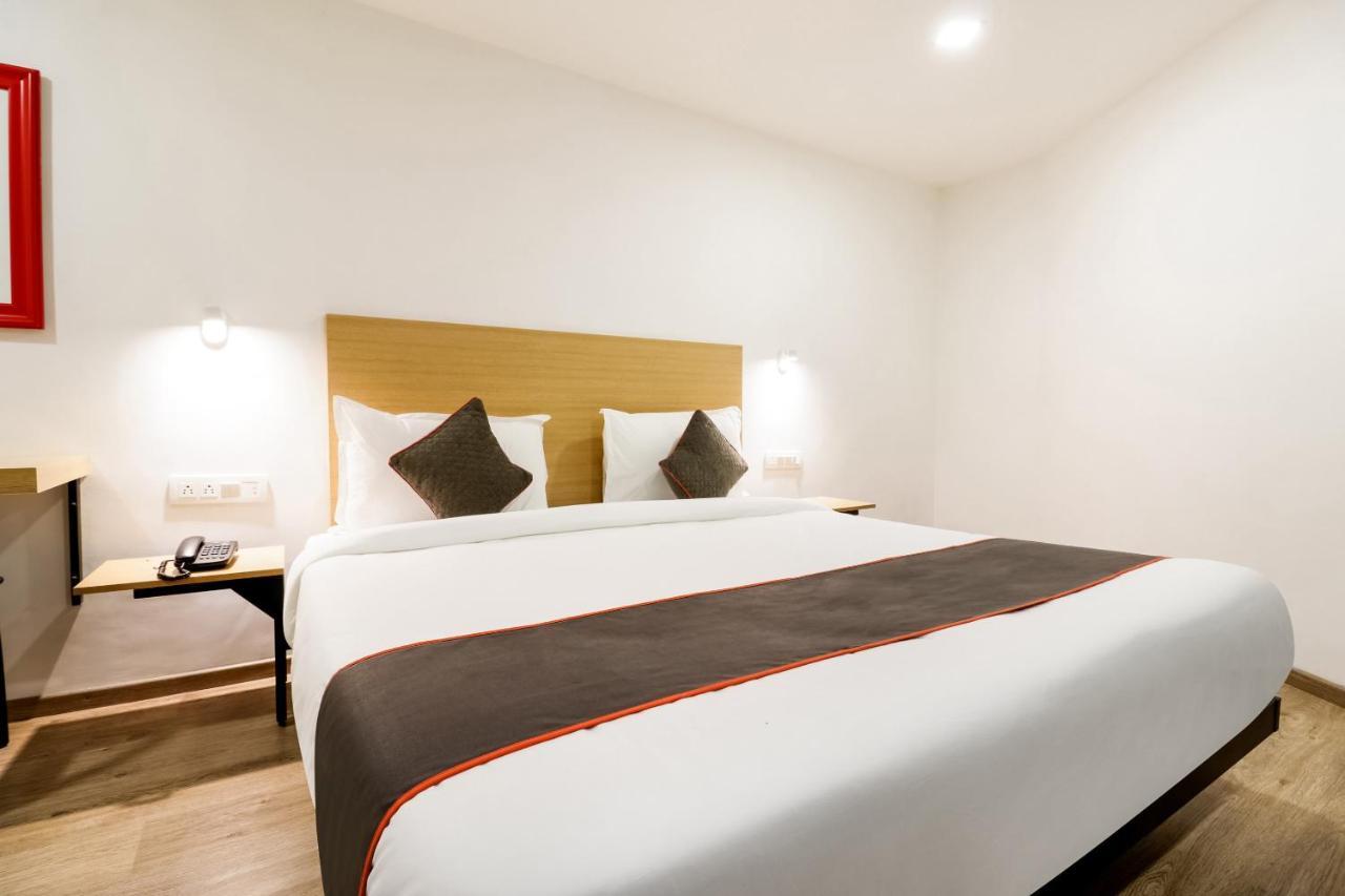 Oyo Townhouse 169 Aqua Corridor Hotel Bhatha Exterior photo